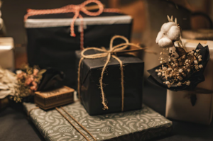 Go with these gift wrapping ideas